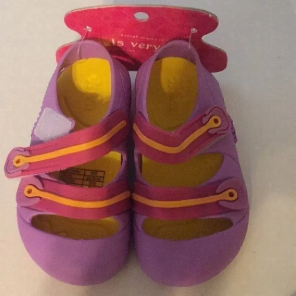 Toddler waterproof shoes